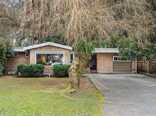 34166 Cedar Ave, Abbotsford, BC V2S 2W1