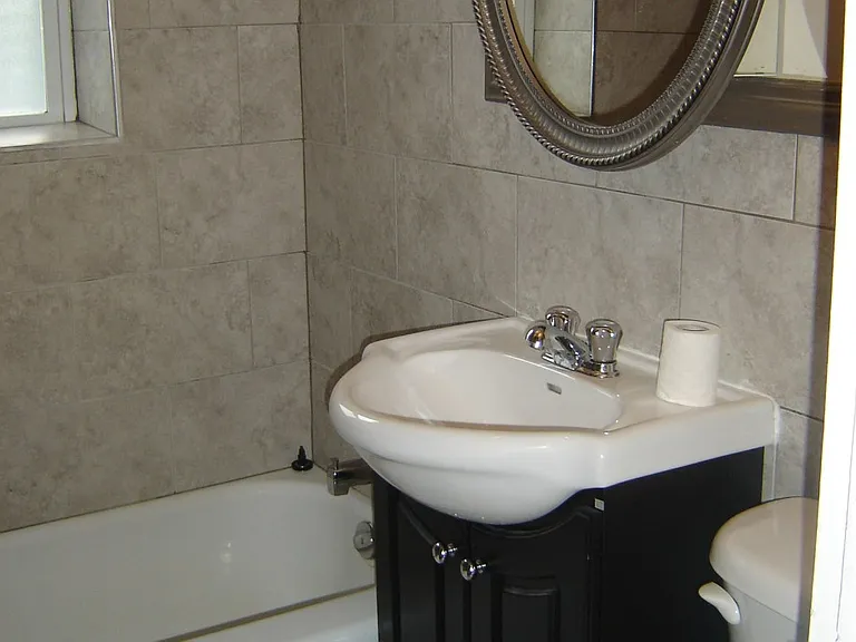 210 Stewart St — Photo 14