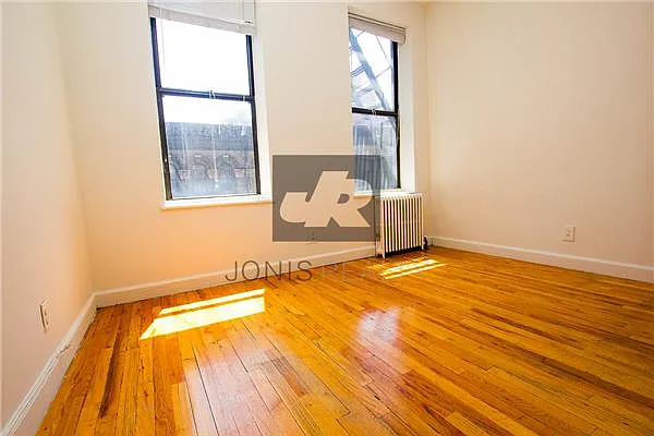 Rented by Jonis Realty | media 15