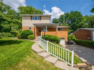 1103 Greenwood Dr, Pittsburgh, PA 15236