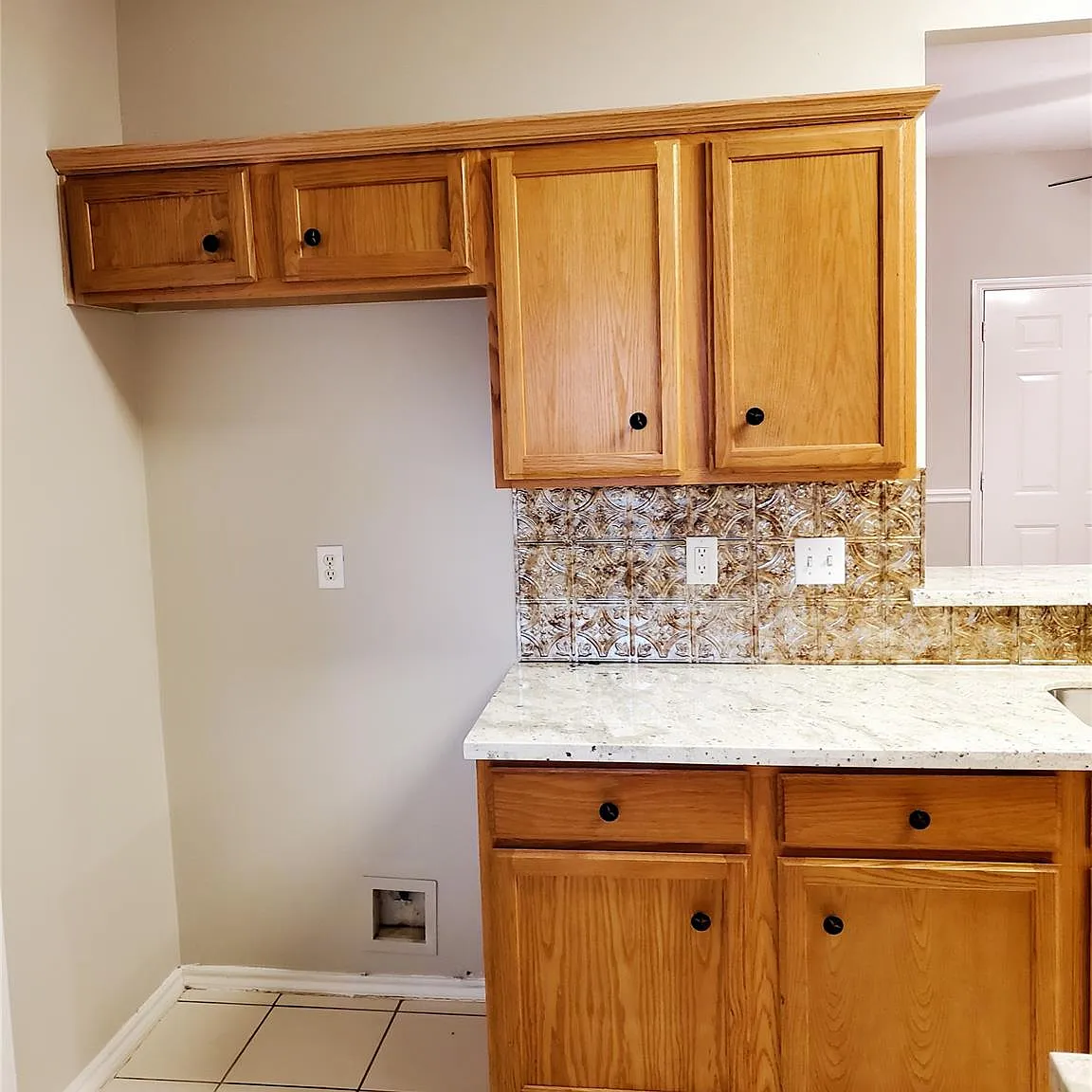 3 bed, 2.0 bath, 1369 sqft, $1,650 — Photo 4