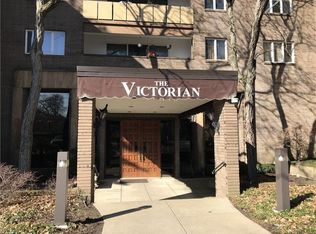 3701 Mayfield Rd APT 110, Cleveland Heights, OH 44121