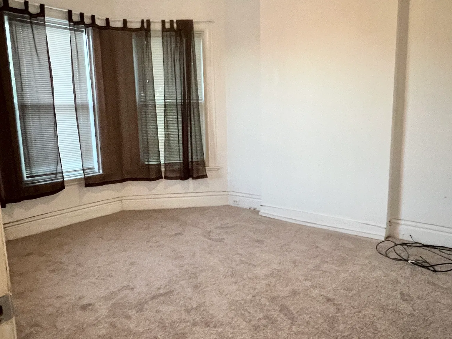 3 bed, 1500 sqft, $1,295 — Photo 2