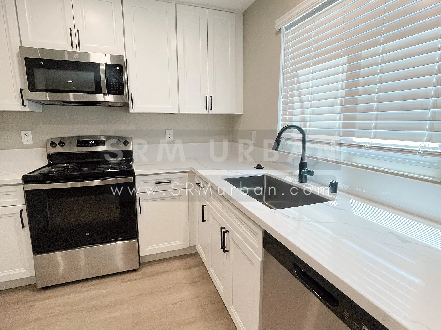 2 bed, $2,595 — Photo 3