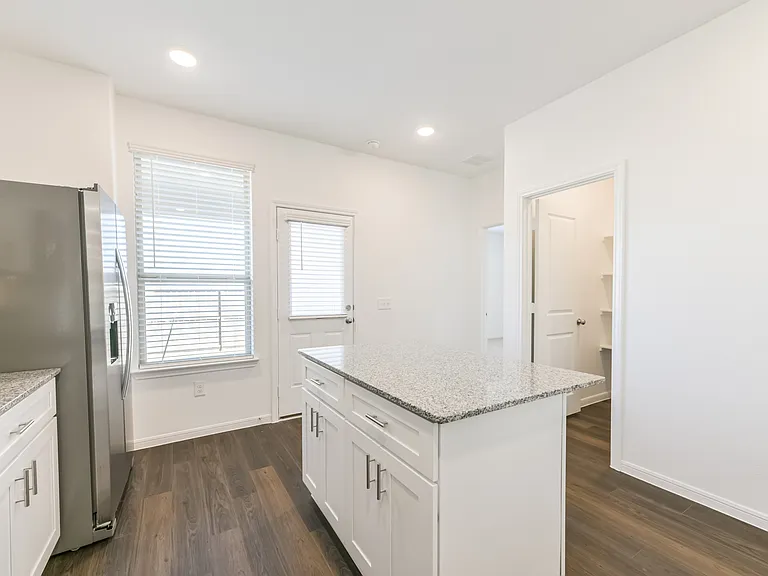14483 Cedar Ledge Ln — Photo 7