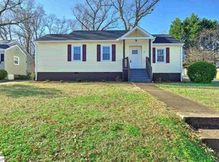 111 Hawthorne Ln, Greenville, SC 29605