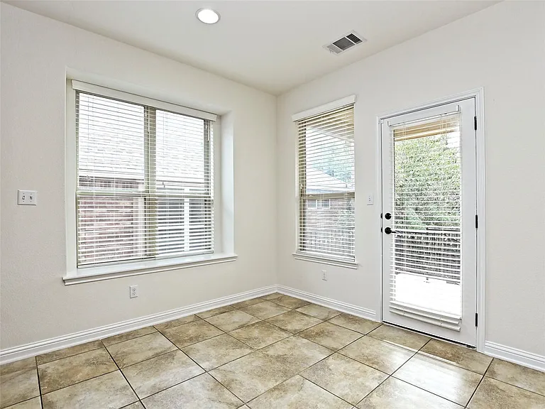 4705 Pyrenees Pass — Photo 7