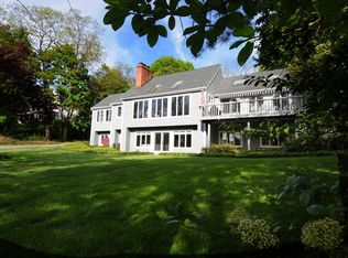 199 Harbor Rd, Cold Spring Harbor, NY 11724