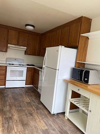 1st image of 1212 10th Ave #106