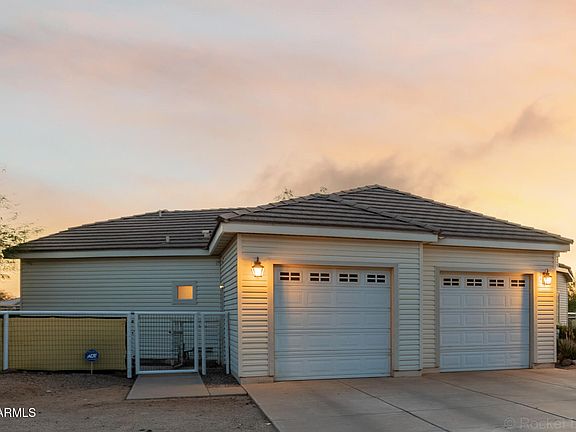 3rd image of 3791 E VISTA GRANDE Drive
