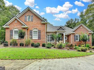 255 Laurel Place Dr, Cornelia, GA 30531