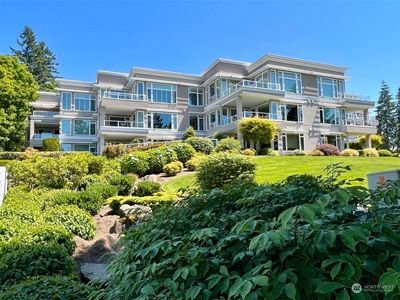 10055 Meydenbauer Way SE #10, Bellevue, WA, 98004