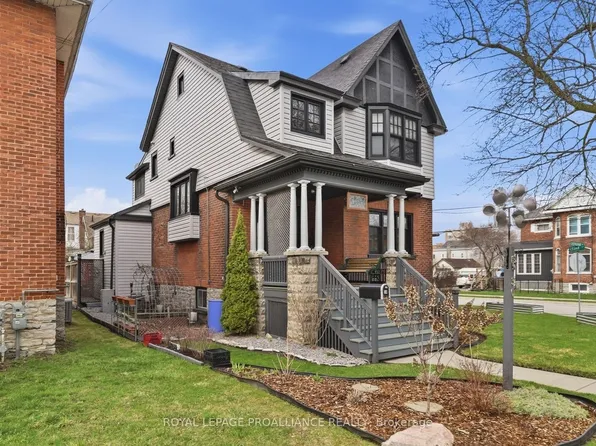 30 Catharine St, Belleville, ON K8P 1L5