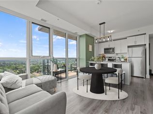 108 Garment St #2305, Kitchener, ON N2G 0E2