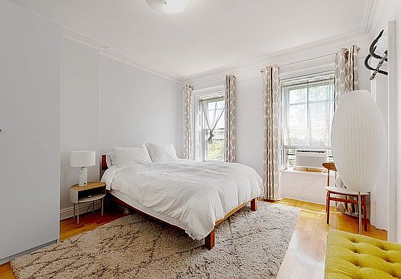 4th image of 7 2nd St #4