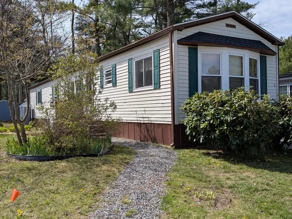 5 Cheryl Ln, Carver, MA 02330