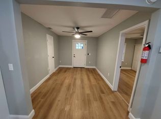 38702 South Ave #B, Zephyrhills, FL 33542