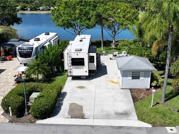5592 Brightwood DR, FORT MYERS, FL 33905
