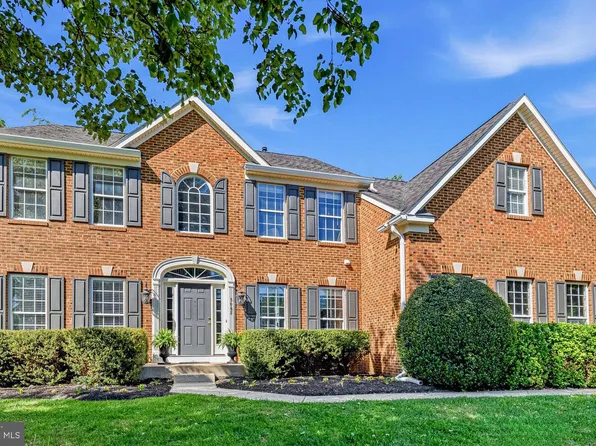 5068 Dawn Ct, Warrenton, VA 20187