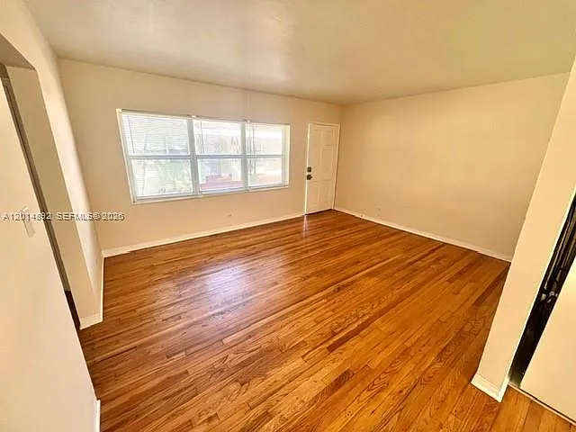 700 NE 85th St #15 — Photo 1