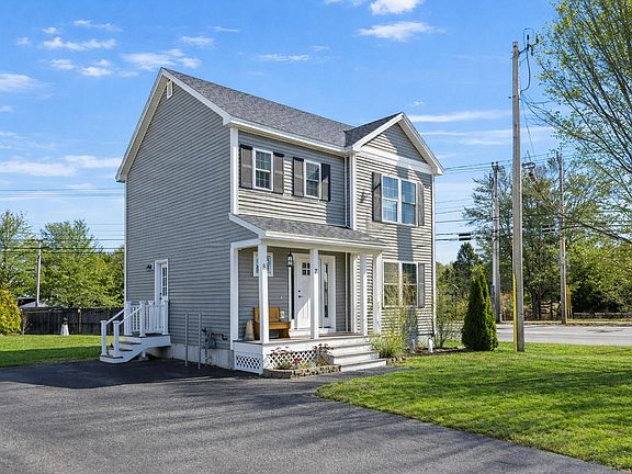 2nd image of 7 Blue Spruce Farm Road