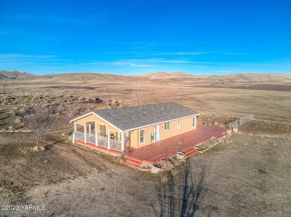 611 Hidden Valley Rd, Zillah, WA 98953