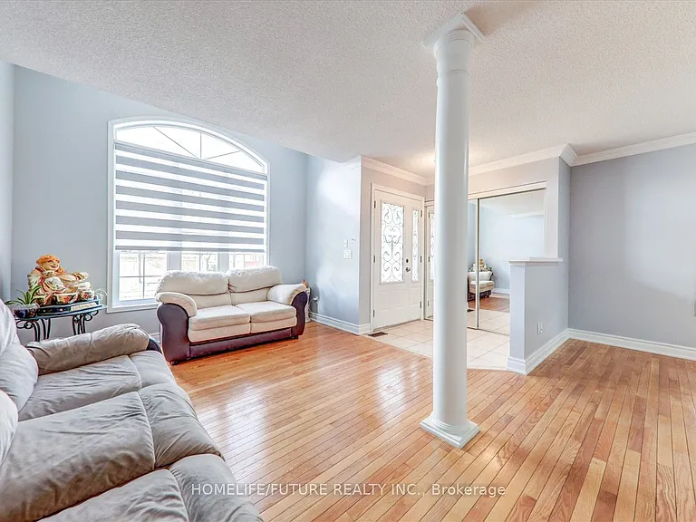 69 Heatherdale Dr #MAIN 2ND — Photo 7