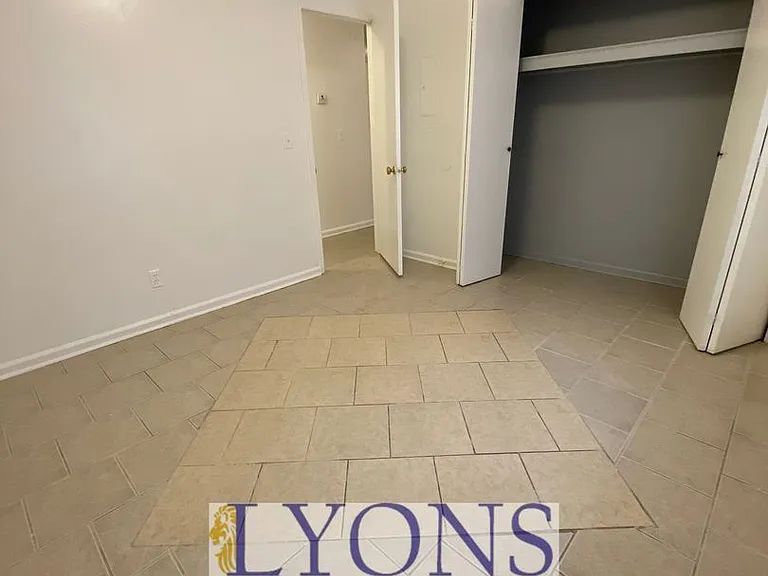 1026 S Gordon Ave — Photo 7