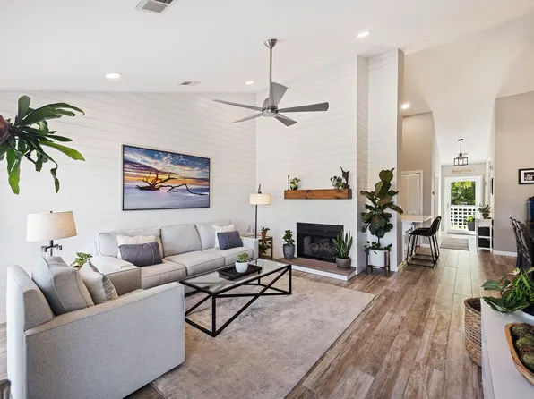2345 Tall Sail Dr APT J, Charleston, SC 29414