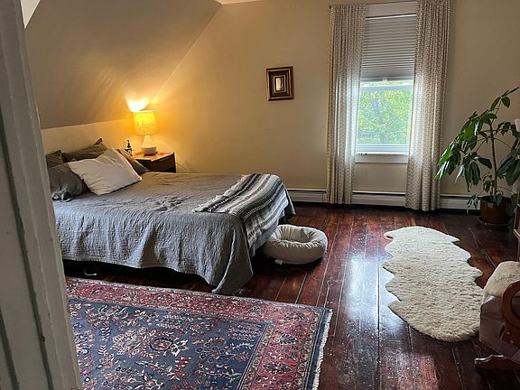 3rd image of 159 Richards Ave
