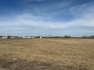 7956 Sterling Dr, Saint Joseph, MN 56374