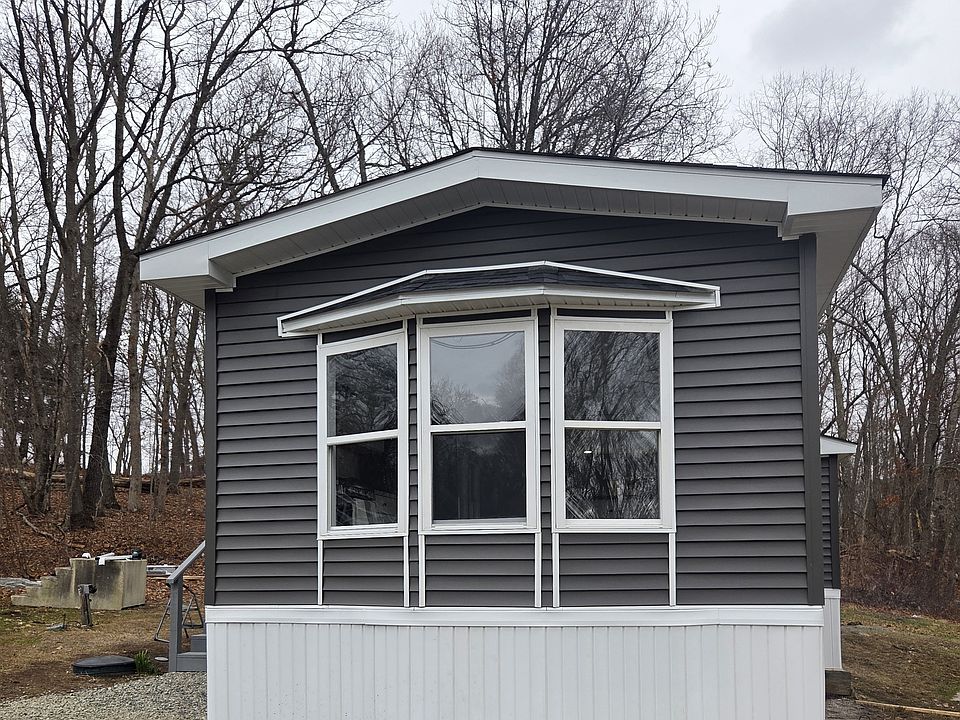 1st image of 303 Mohegan Park Road LOT 122