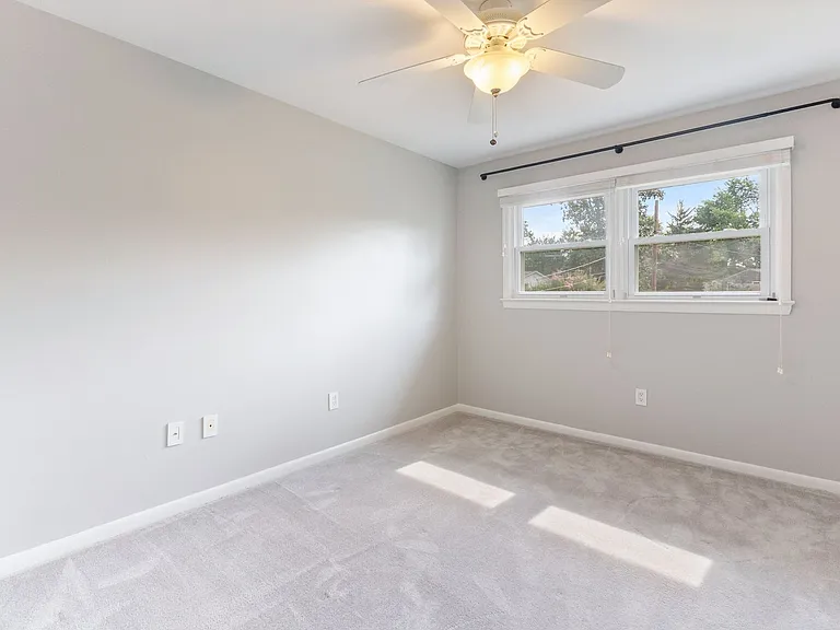 1805 Ingemar Ct — Photo 21