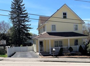 30 Laurier St, Worcester, MA 01603