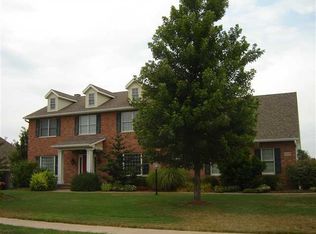 6659 Eagle Ridge Rd, Bettendorf, IA 52722