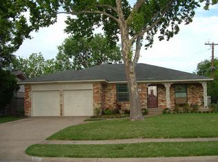 5808 Sunnywood Dr, Dallas, TX 75228