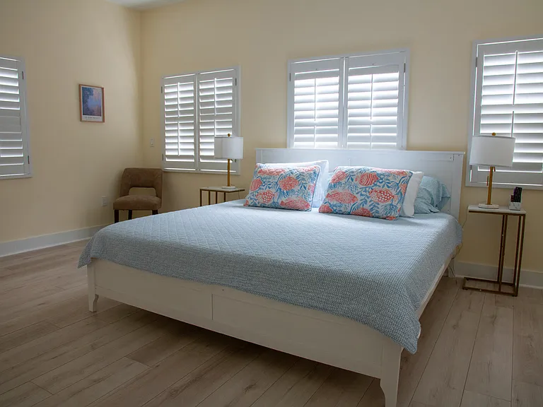 506 N Lakeside Dr — Photo 12
