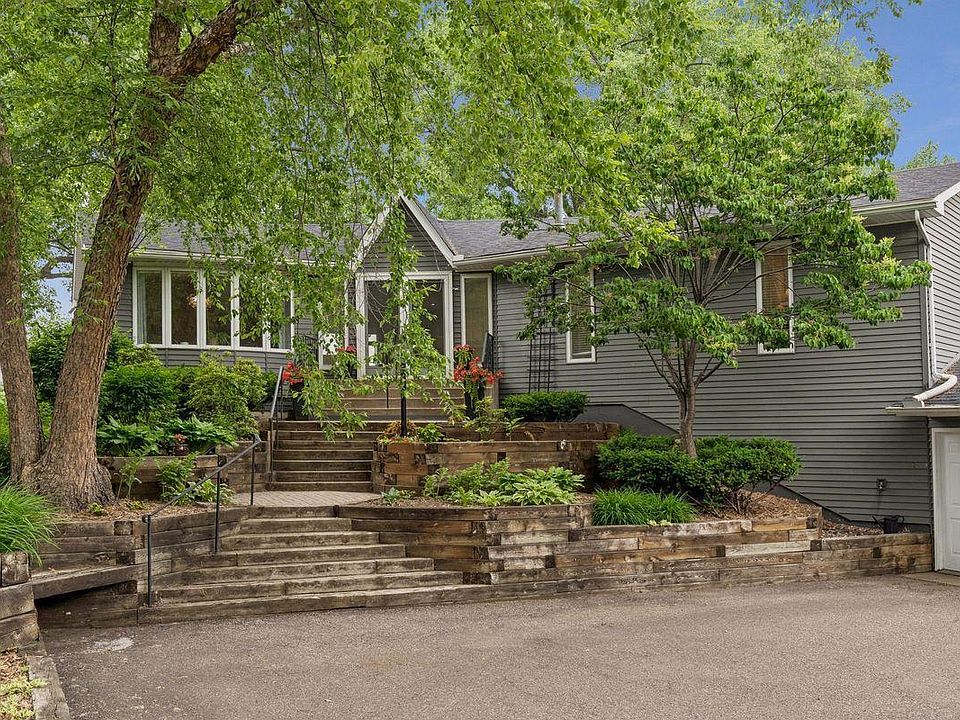 1st image of 639 Heinel Dr