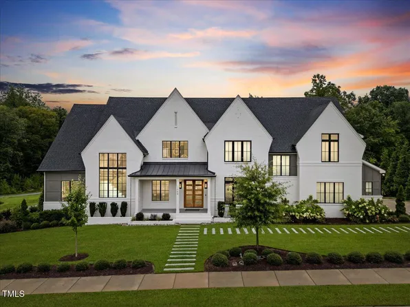 1048 Montvale Ridge Dr, Cary, NC 27519