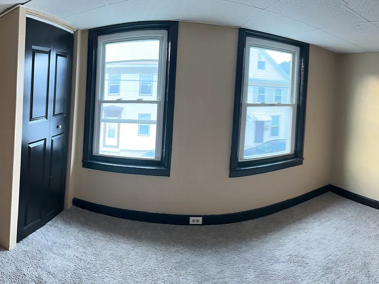 31 W Green St — Photo 24