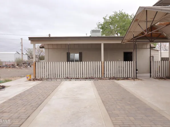 14901 Las Flores Dr, El Paso, TX 79938