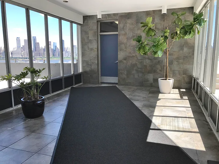 6050 Boulevard East #6D — Photo 33