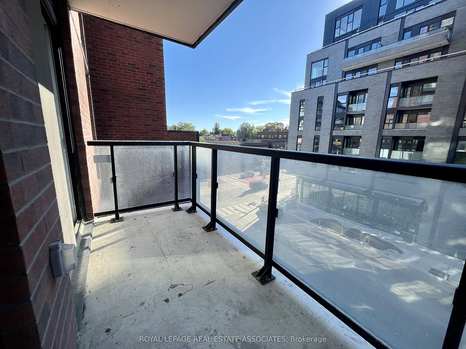2 bed, $2,300 — Photo 3