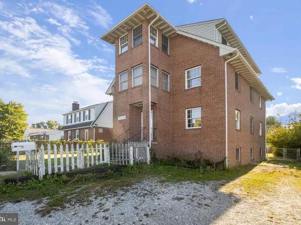 9305 Carney Rd, Parkville, MD 21234