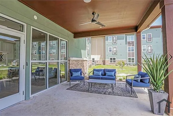 5301 Lipes Blvd #218 — Photo 14