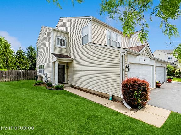 2nd image of 580 Wedgewood Cir