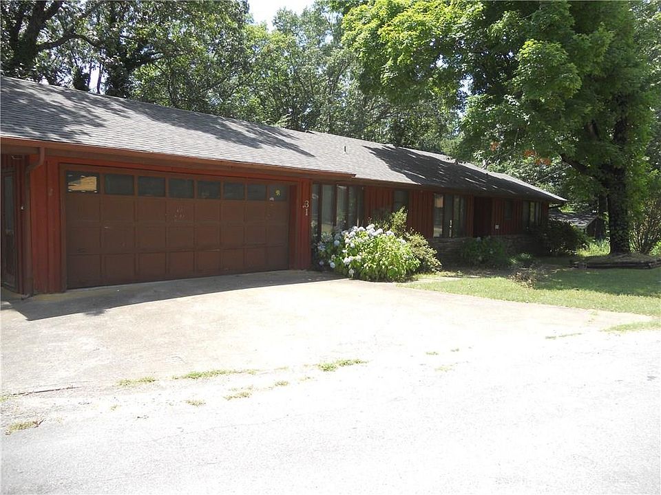 1st image of 31 Hinckley Cir