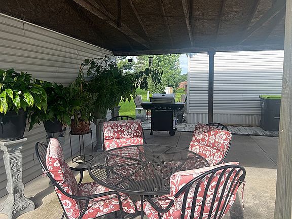 5th image of 7323 Kensington Dr W