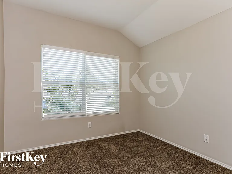 1422 Waldrop Dr — Photo 11