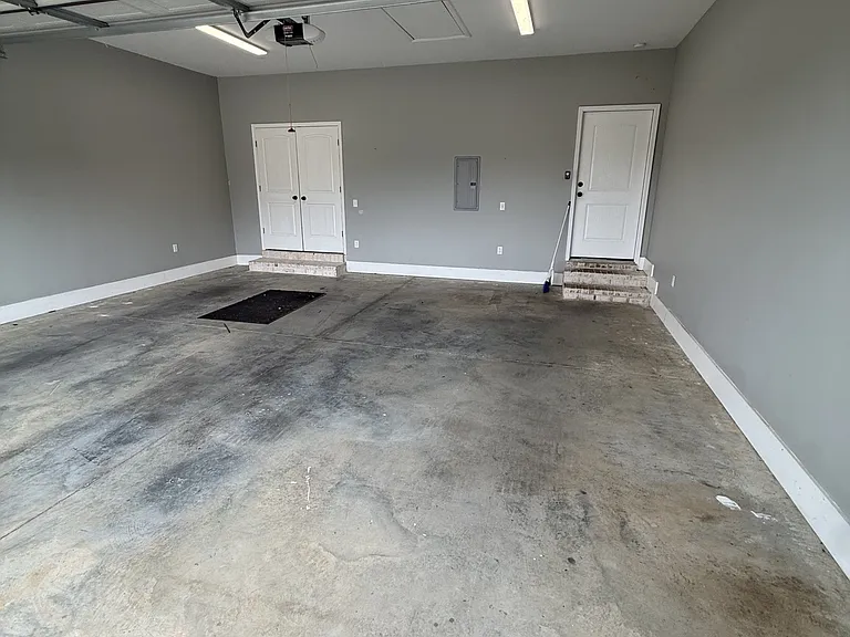 255 Lizzy Ct — Photo 14